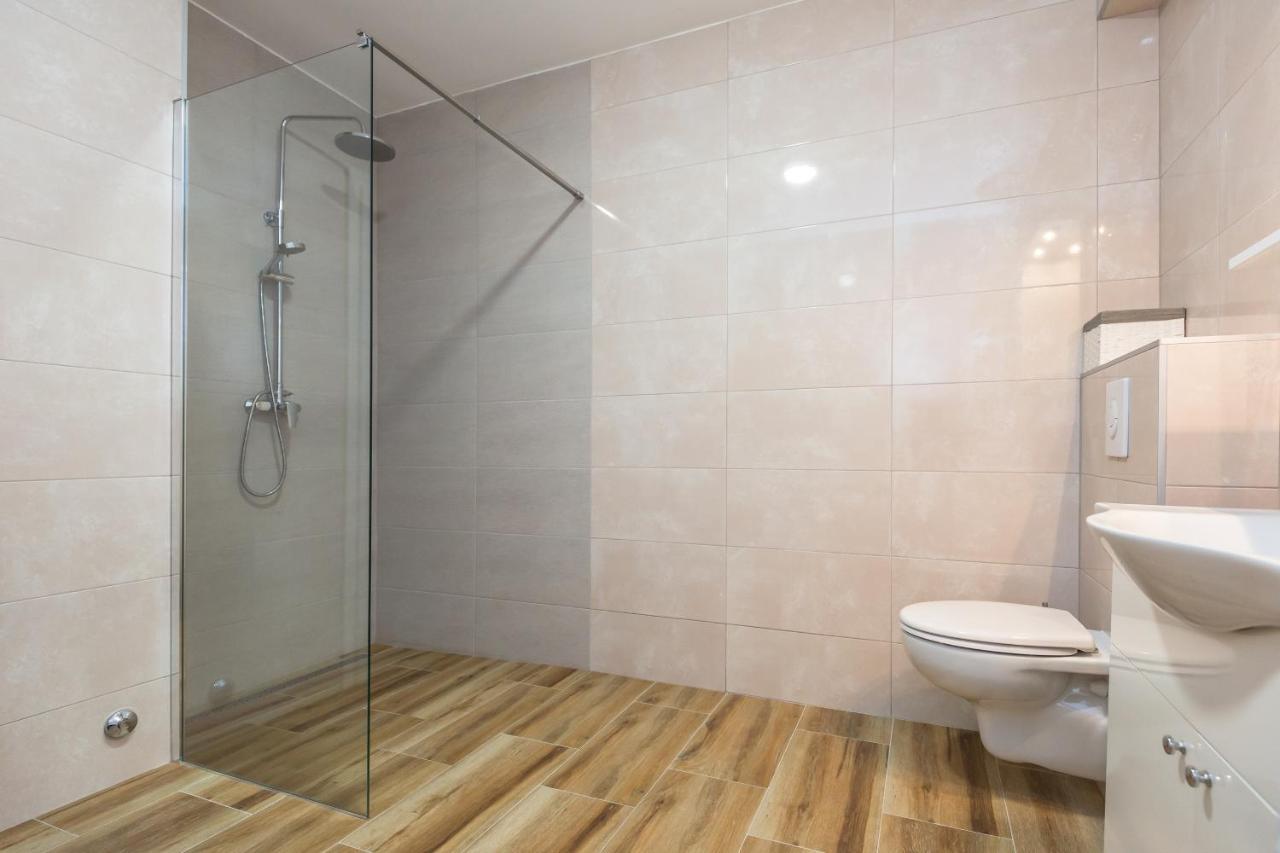Luxury 2 Bedroom Apartment With Sea View Baška Voda Extérieur photo